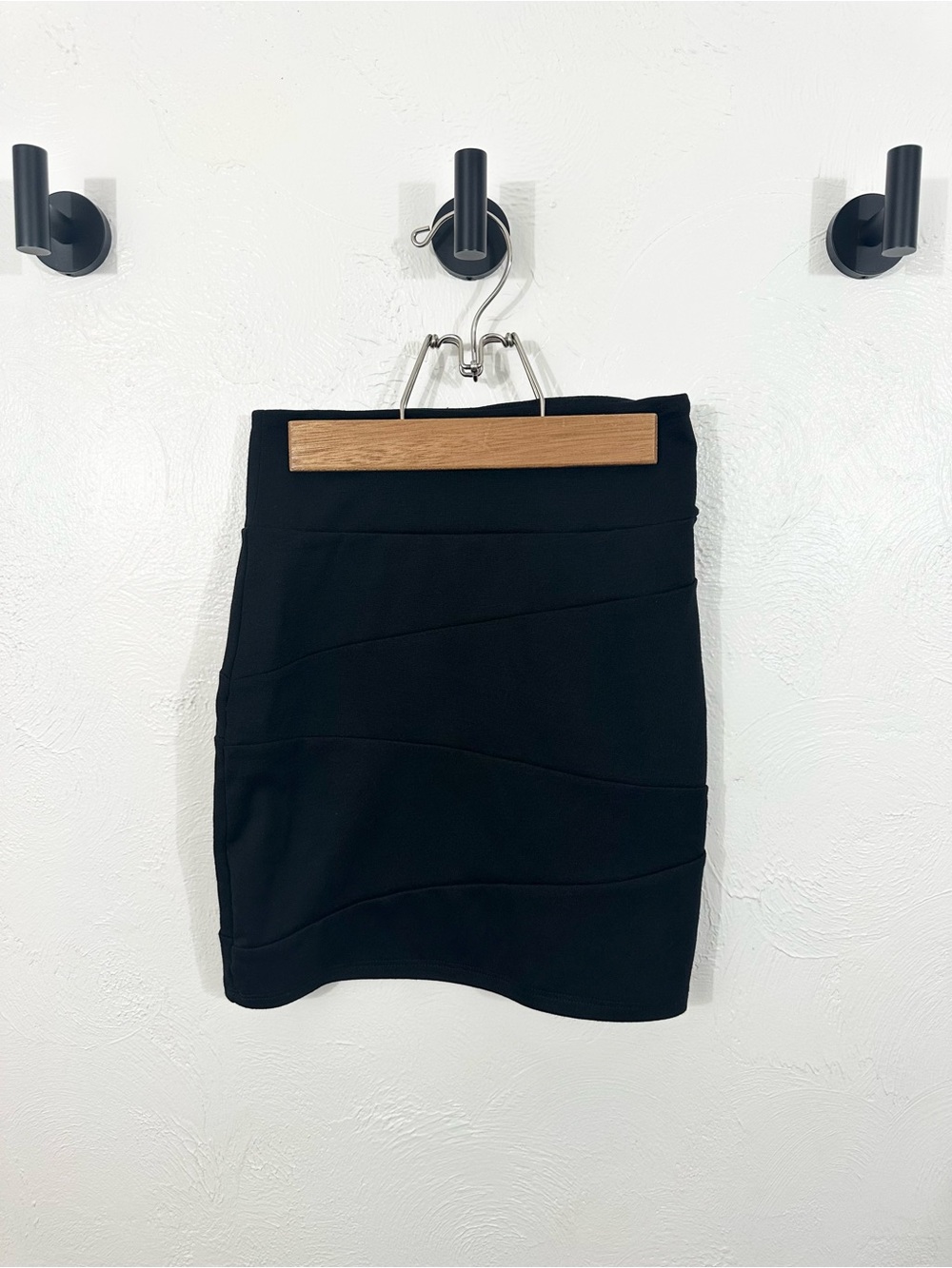 American Eagle Outfitters Black Mini Skirt with Paneled Seams